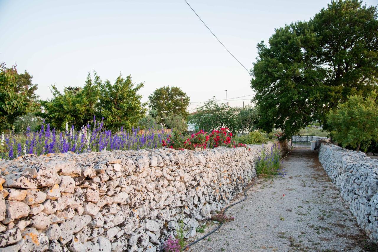 Trulli Paparale Alberobello Luaran gambar